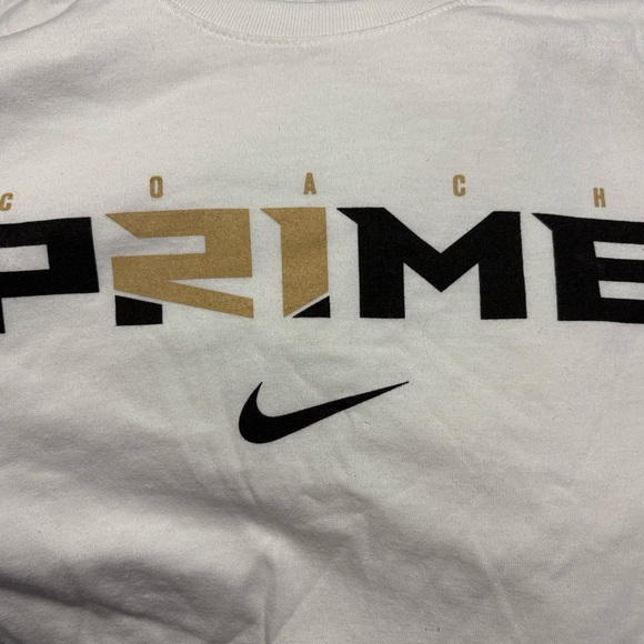 *Nike Men’s White T-Shirt With Prime Logo New With Tags Size Small - Picture 2 of 5